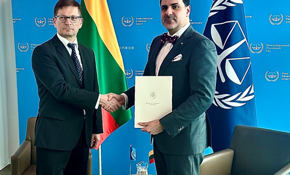 Lietuva skiria 100 tūkst. eurų Tarptautinio Baudžiamojo Teismo saugumo stiprinimo fondui