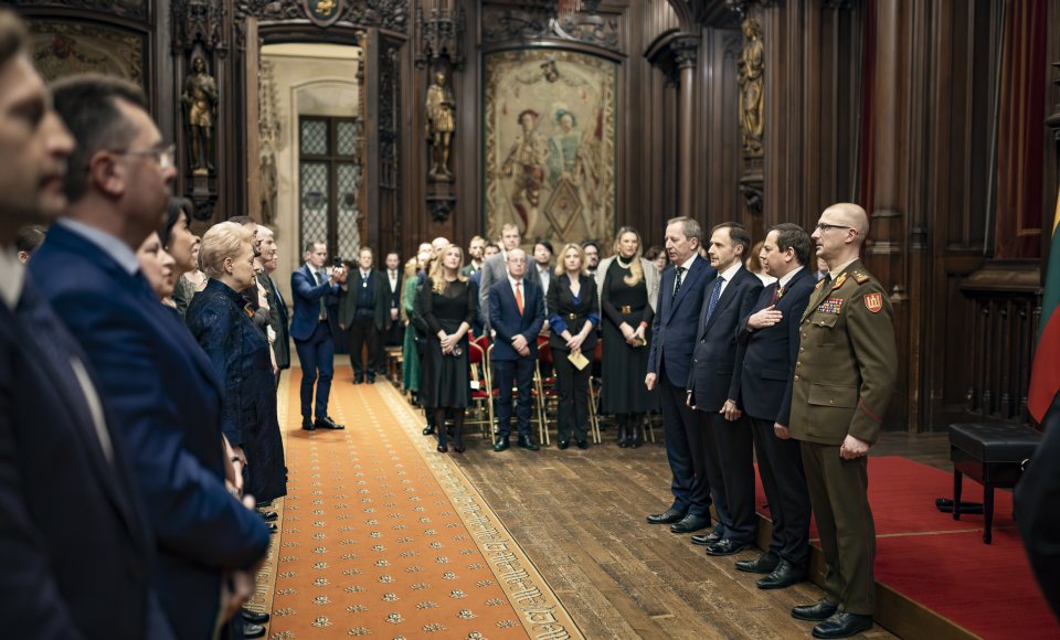 Vasario 16-osios proga Briuselio rotušėje skambėjo Martyno Levickio akordeono muzika