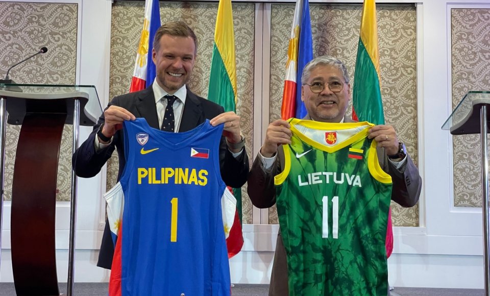 Gabrielius Landsbergis at the meeting with the Foreign Secretary of the Philippines: “We need to join the International Law Protection Coalition”