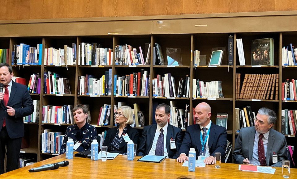 Le rôle des musées en contexte guerre a été discuté lors d’une table ronde au Louvre dans le cadre de la Saison de la Lituanie en France