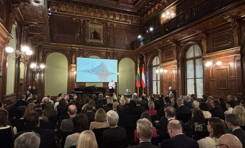 M. K. Čiurlioniui skirtu koncertu Vienoje paminėtos 150-osios lietuvių kūrėjo gimimo metinės ir artėjanti Lietuvos valstybės atkūrimo diena 
