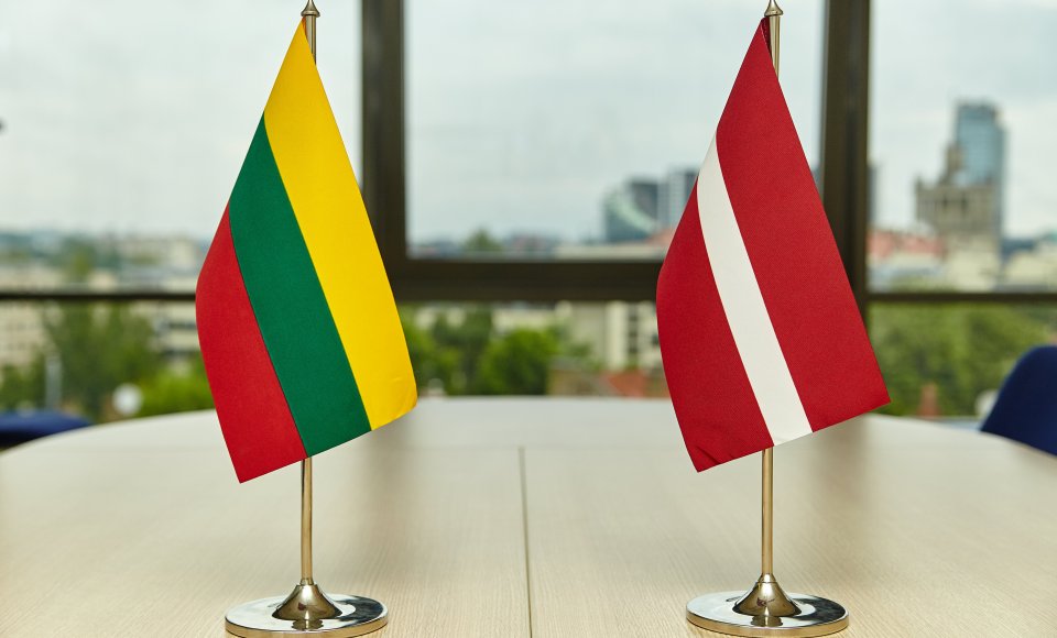 Lietuvos ir Latvijos užsienio reikalų ministerijos skelbia konkursą 2025 metų Baltų apdovanojimui...