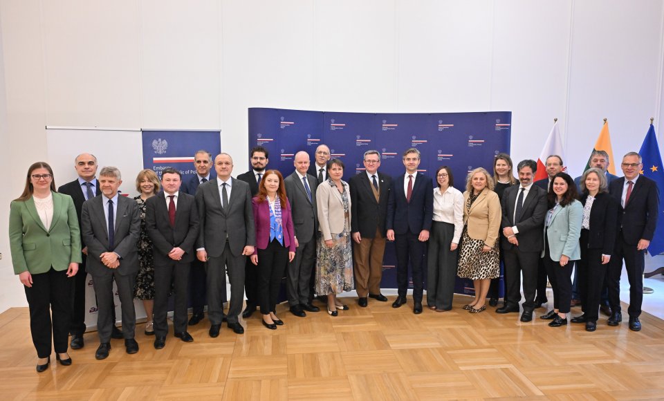 Ministras K. Budrys Lietuvos užsienio politikos prioritetus pristatė ES šalių ambasadoriams