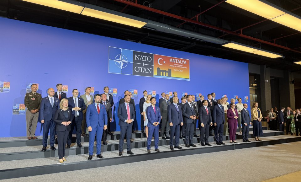 К. Будрис: мы привержены цели создания более сильного, лучше подготовленного и более устрашающего НАТО