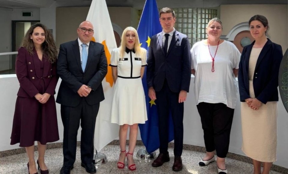Politinėse konsultacijose Kipre aptartos dvišalių santykių stiprinimo galimybės