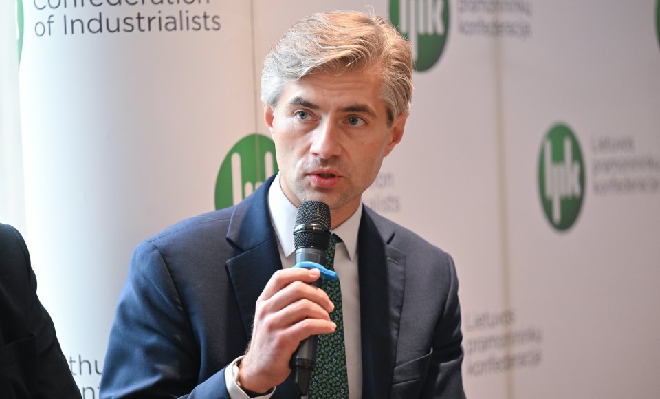 Minister Budrys: A strong defence industry is an key element of national security