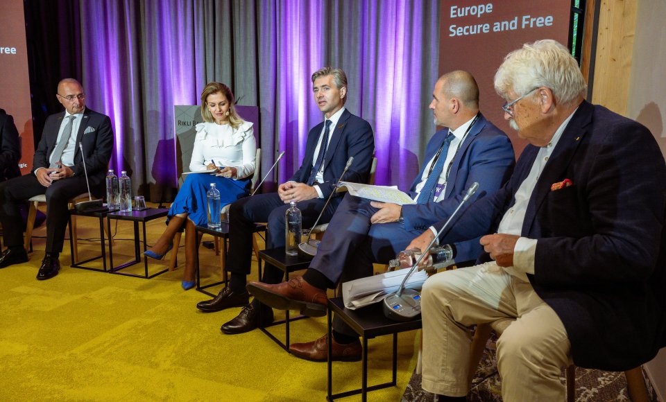 Budrys na forum strategicznym w Bledzie: Jedność, odporność i determinacja Europy to najpotężniejsze bronie przeciwko reżimom autorytarnym