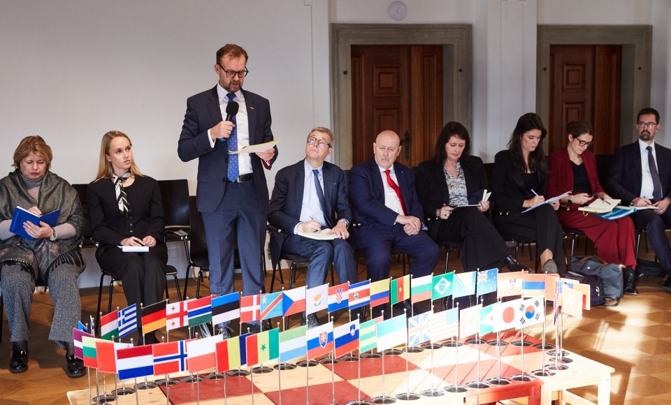 Lietuva tarptautinėje konferencijoje Prahoje pabrėžė religijos laisvės svarbą ir pasmerkė jos politinį išnaudojimą