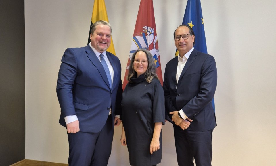 Vice-Minister Valys met with the Ambassador of Canada Sautner
