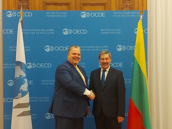 Viceministras T. Valys su su EBPO Generalinio sekretoriaus pavaduotoju Františeku Ružička