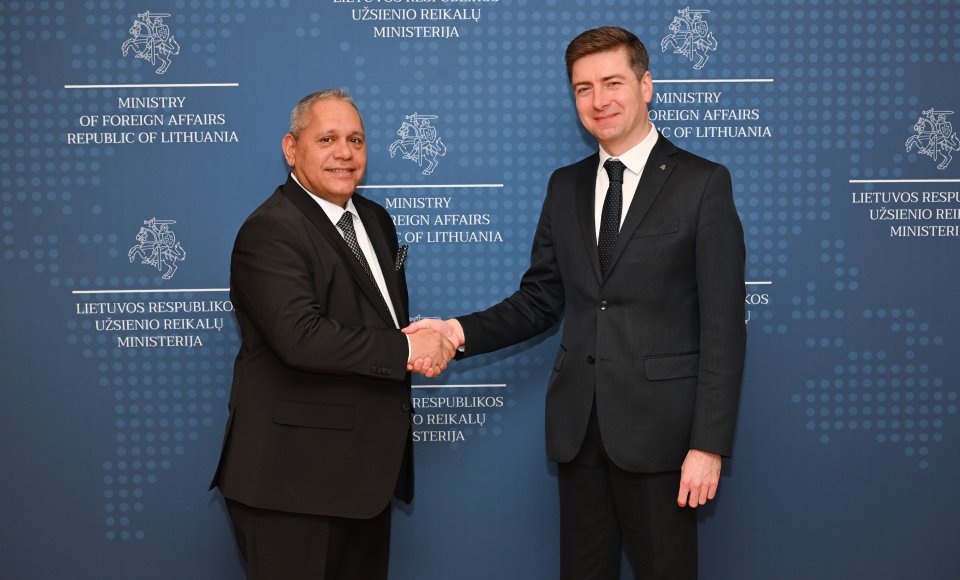 Political Director meets with newly appointed ambassadors of Panama, Mongolia, and the Philippines to Lithuania
