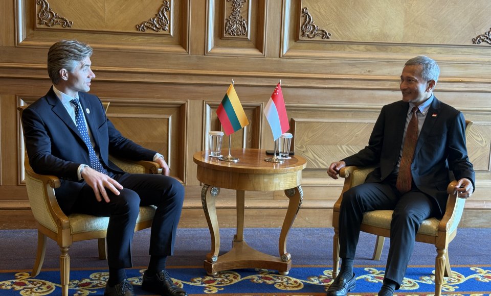 K. Budrys su Singapūro ministru aptarė saugumo stiprinimą ir bendradarbiavimą ginant tarptautinę teisę