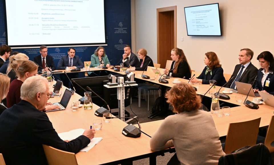 ES plėtros darbo grupės posėdyje – ES plėtros politikos aktualijos ir stojimo derybos su valstybėmis kandidatėmis
