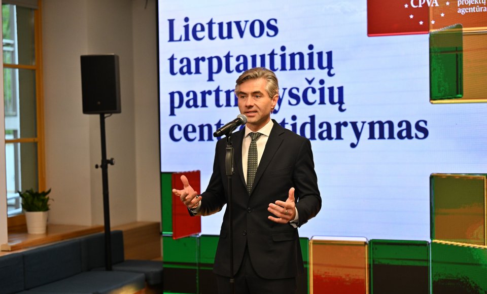 K. Budrys: parama šalims partnerėms – investicija į mūsų pačių saugumą, stabilumą ir ateitį