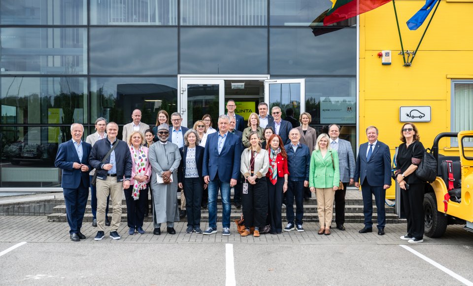 Užsienio diplomatinių atstovybių vadovai susipažino su Kauno regionu ir Šilutės kraštu