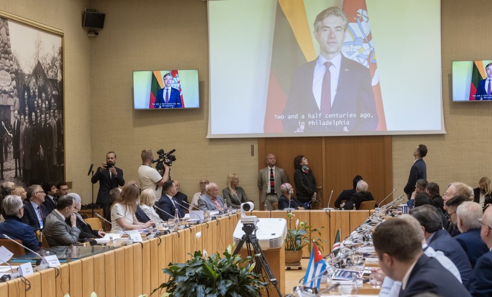 Tarptautinėje konferencijoje 250-osioms JAV nepriklausomybės metinėms paminėti – dėmesys transatlantinės vienybės reikšmei šiandienos saugumui