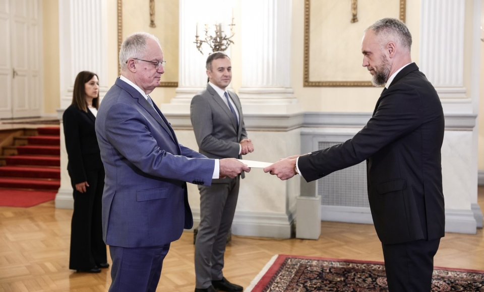 Ambasadorius Andrius Kalindra įteikė skiriamuosius raštus Graikijos Prezidentui
