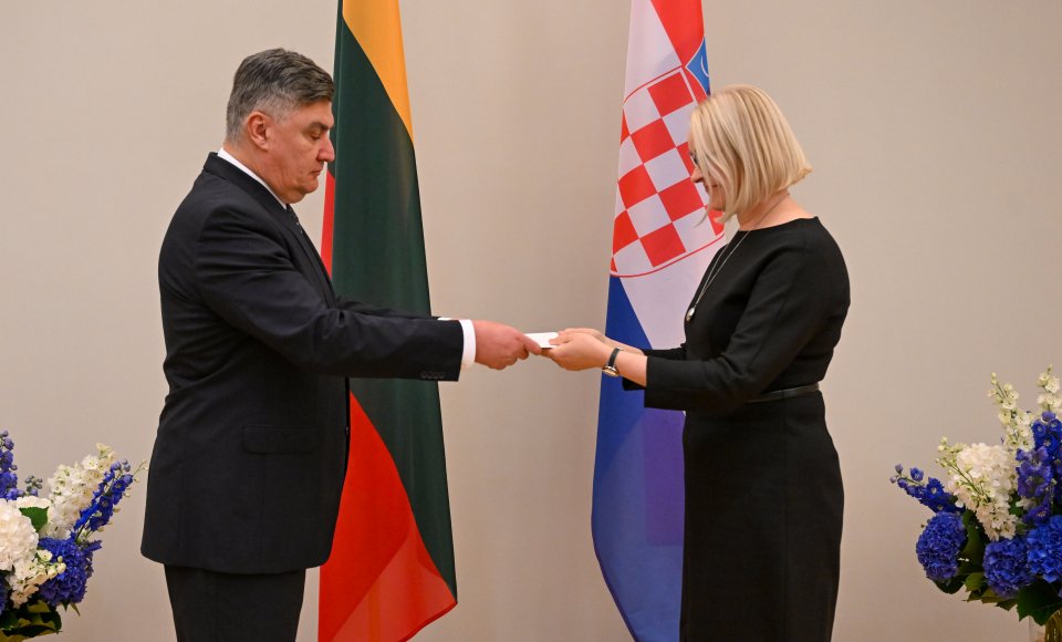 Ambasadorė L. Gubrevičiūtė įteikė skiriamuosius raštus Kroatijos Prezidentui