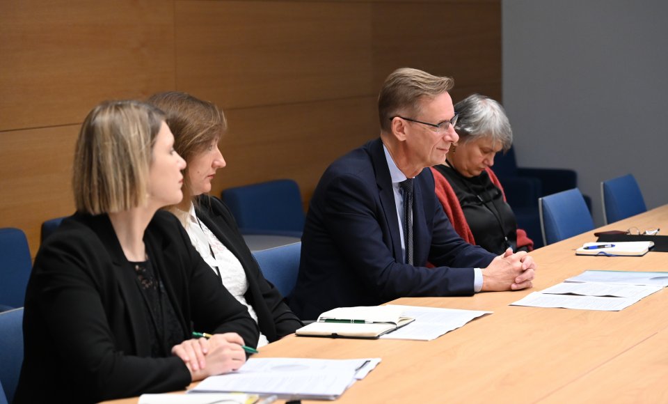 Su Jungtinės Karalystės prekybos rūmų delegacija aptarti Lietuvos pirmininkavimo ES Tarybai prioritetai ir Europos konkurencingumas