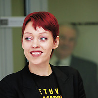 According to Jurga Vidugirienė, the president of the Lithuanian community in Ireland, about 1,000 Lithuanians register in Ireland every month 