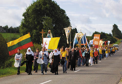 Processions bring together thousands of pilgrims of different ages (Photo: Algirdas Kazla)